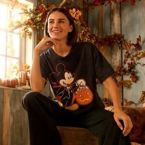 *DISNEY* Mickey Mouse Back to Front Glow-in-the-Dark Halloween T-Shirt for Woman